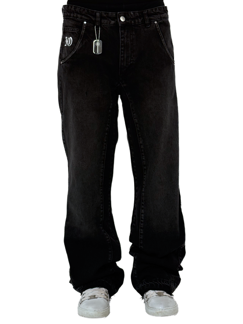 Flared Jeans 01